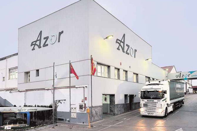 Acceso a las naves de Azor Ambiental
