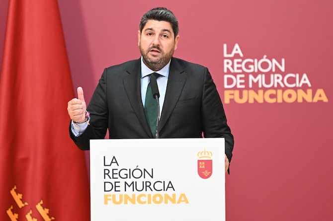El presidente de la Región de Murcia, Fernando López Miras, en su comparecencia