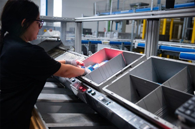 El paro baja en 5.475 personas en el último año