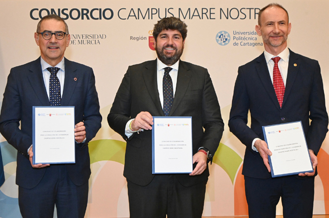 Jos&eacute; Luj&aacute;n, L&oacute;pez Miras y Mathieu Kessler