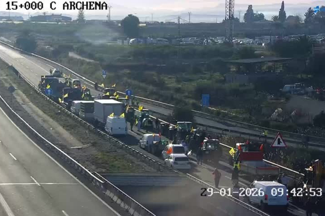 Imagen de la MU-32 a la altura del cruce de Archena en direcci&oacute;n a Murcia. Foto: Dir. Gral. Tr&aacute;fico