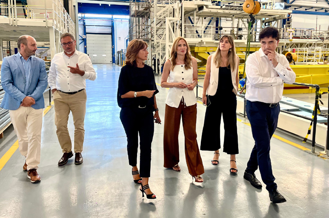 Marisa L&oacute;pez Arag&oacute;n, durante una visita a la empresa MTorres el pasado a&ntilde;o 2025