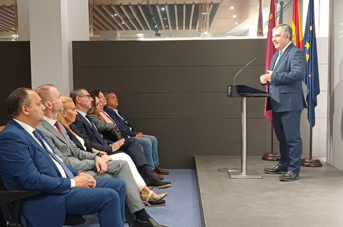 Juan Mar&iacute;a V&aacute;zquez anunci&oacute; la apertura de la convocatoria el pasado 29 de septiembre