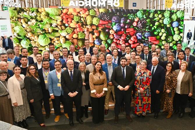 López Miras junto a la delegación murciana en Fruit Logística en Berlín