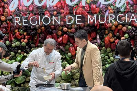 Juan Antonio Gil, jefe de cocina del restaurante El Churra, en Madrid Fusión. Imagen: Antonio M. Peláez