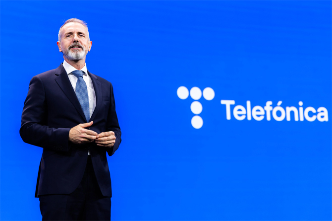 Telefónica pierde 4.318 M€ por las ventas en Hispanoamérica y los ERE