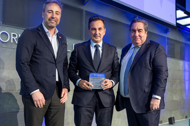 Directivos de El Pozo recibieron el galard&oacute;n