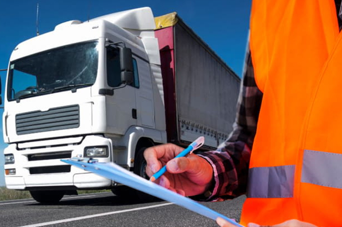 Fomento refuerza su plantilla de inspectores de Transporte