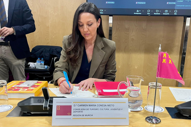 El sector turístico regional se siente abandonado por el Ministerio y reprocha la pérdida de fondos europeos