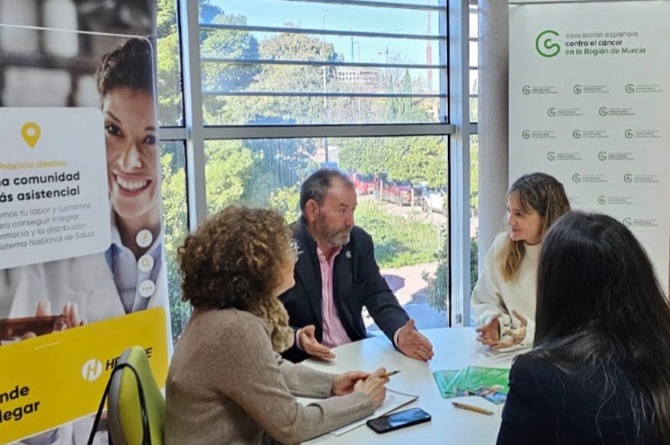 Hefame recauda 14.000 euros con el gel solidario de 'ia’ para la investigación del cáncer