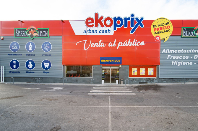 Fachada del supermercado Ekoprix en Petrer, Alicante