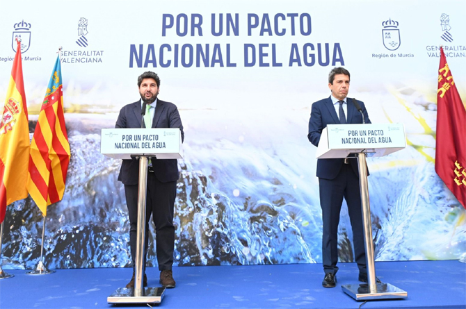 Fernando López Miras y Carlos Mazón