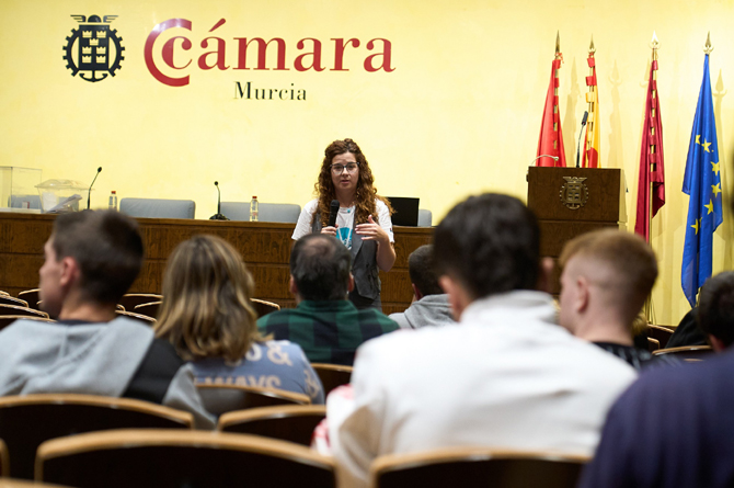 Alumnos de FP Dual difunden las bondades de esta modalidad educativa
