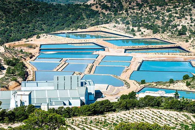 Salinas de La Rosa, propiedad de Jumsal, en las inmediaciones de la sierra del Carche