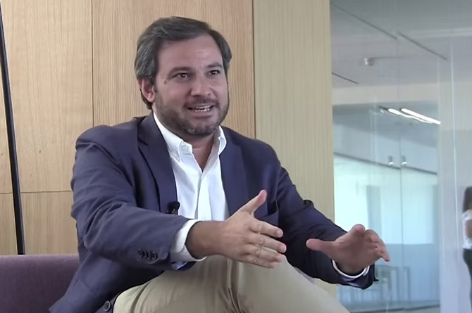 El profesor Ricardo Calleja Rovira