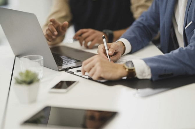 El pago de la Seguridad Social y &lsquo;otros&rsquo; dispara los costes salariales cerca de un 4% en el a&ntilde;o