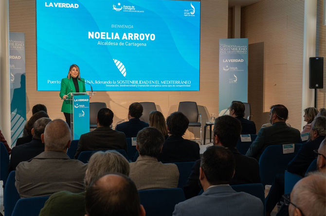 La alcaldesa de Cartagena reclama el puerto de El Gorguel dos años después de su bloqueo por el Ministerio