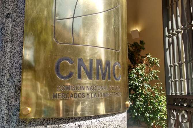 Competencia investiga un posible cártel de compañías de seguros