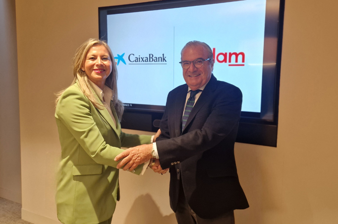 Olga Garc&iacute;a y Luis Mart&iacute;nez de Salas