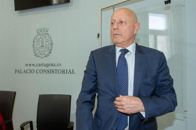 El empresario Tomás Olivo es el segundo mayor accionista de Unicaja