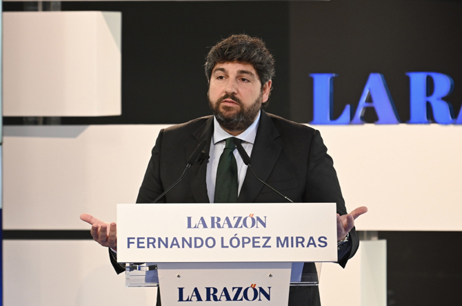 Fernando López Miras durante el coloquio celebrado en Madrid