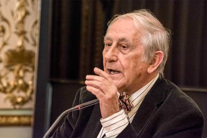 Inocencio Arias, premio a la Excelencia en Diplomacia