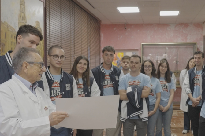 Participantes en el programa &lsquo;Graduate Program&rsquo;, en una de las sesiones de trabajo junto a Tom&aacute;s Fuertes, presidente de Grupo Fuertes