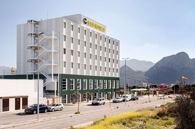 Hotel B&B en el parque Los Olivos, en Cieza