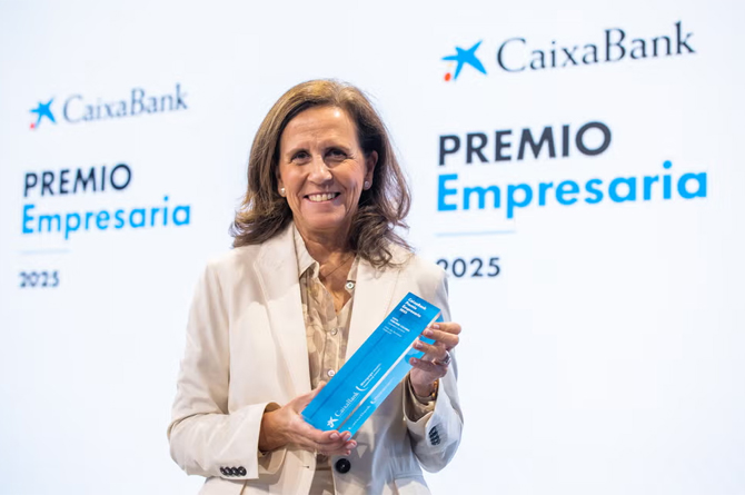 Sof&iacute;a Osborne, presidenta del Grupo Osborne, fue la galardonada con el IX CaixaBank Premio Empresaria 2025
