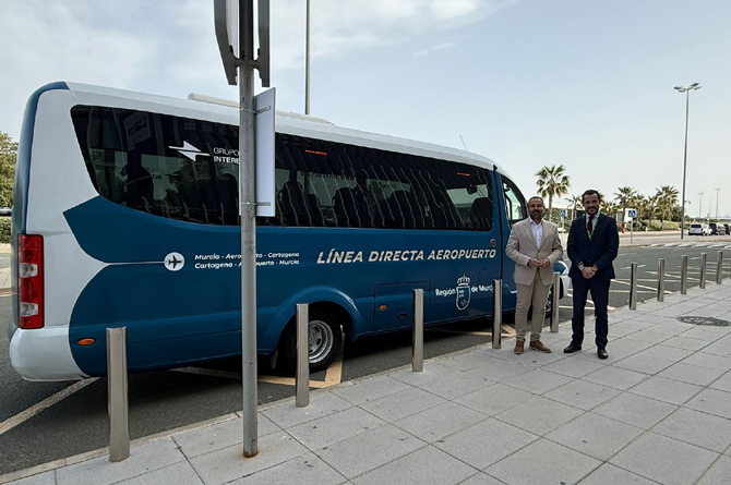 El aeropuerto de Corvera tendrá autobuses todo el año con Murcia y Cartagena