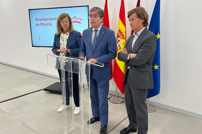 Carmen Antón, Jesús Pacheco y Ramón Palazón