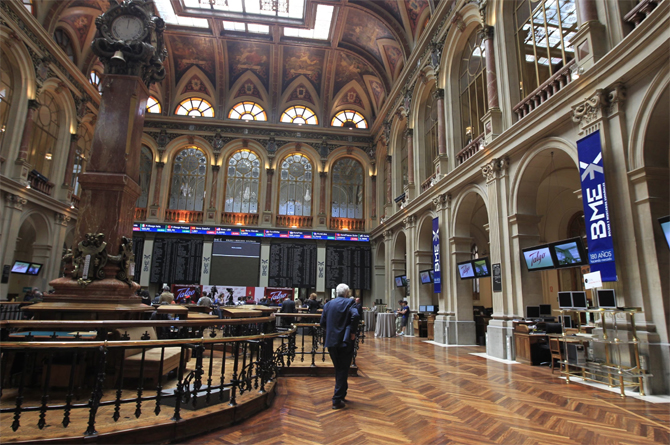 Tres empresas del Ibex 35 deben nombrar aún a tres consejeras para cumplir con la paridad en los consejos