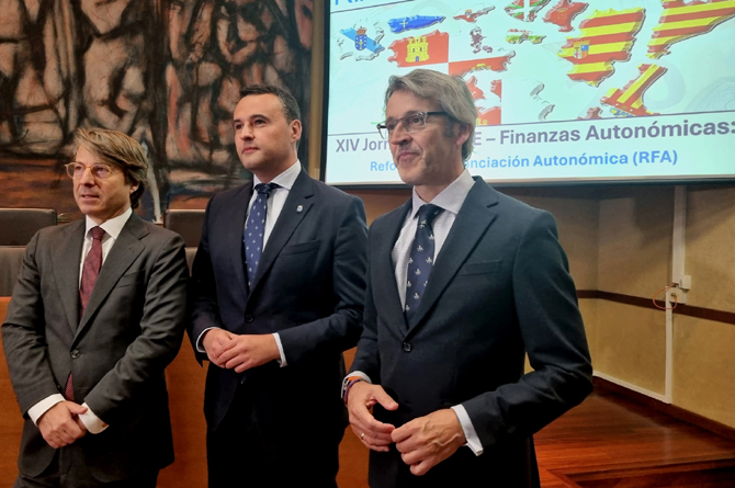 Luis Alberto Marín clama en Santiago de Compostela por una financiación autonómica “igualitaria”