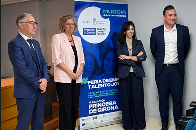 Momento de la presentaci&oacute;n de la Feria de Empleo Talento Joven