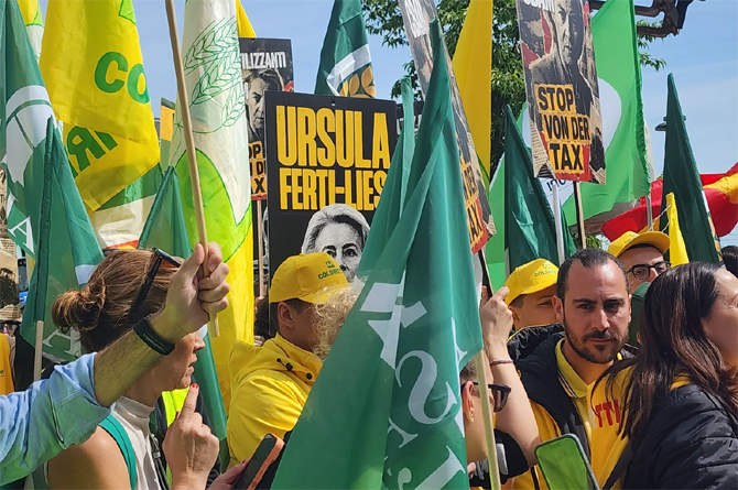 La crisis de los fertilizantes vuelve a llevar a los agricultores ante el Parlamento de la UE