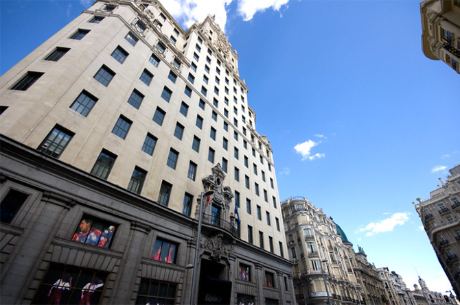 El empresario murciano Tom&aacute;s Olivo se hace con el emblem&aacute;tico edificio de Telef&oacute;nica en la Gran V&iacute;a madrile&ntilde;a