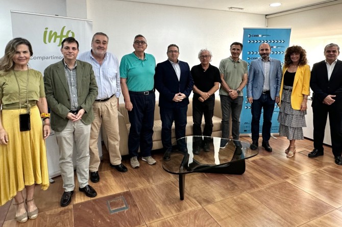 Miembros del patronato del Ceeeim