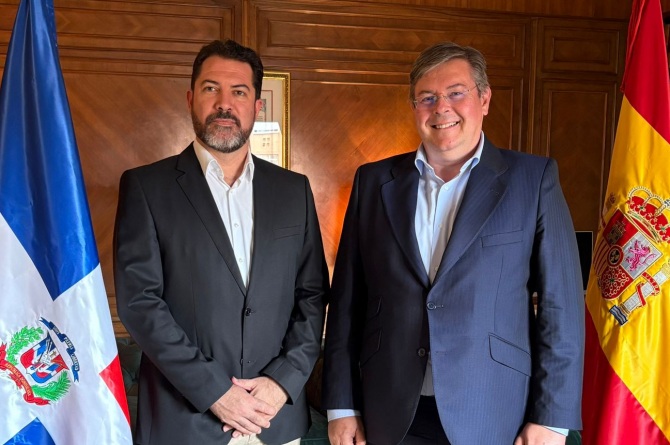 Juan Andrés Romero, CEO de Clerhp y Víctor Martín, nuevo director corporativo de la empresa