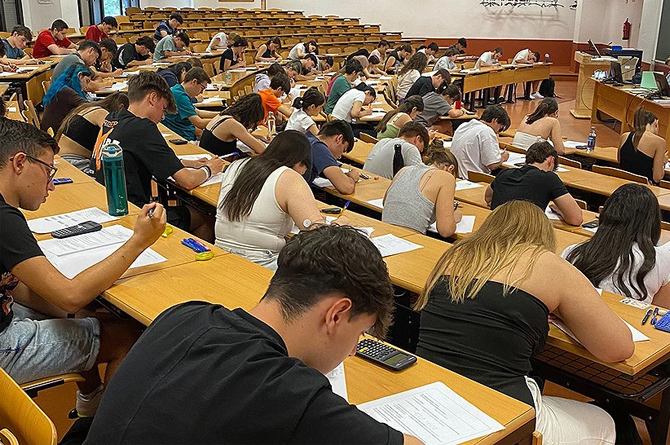 Seis de cada diez jóvenes no tenían claro qué grado universitario estudiar