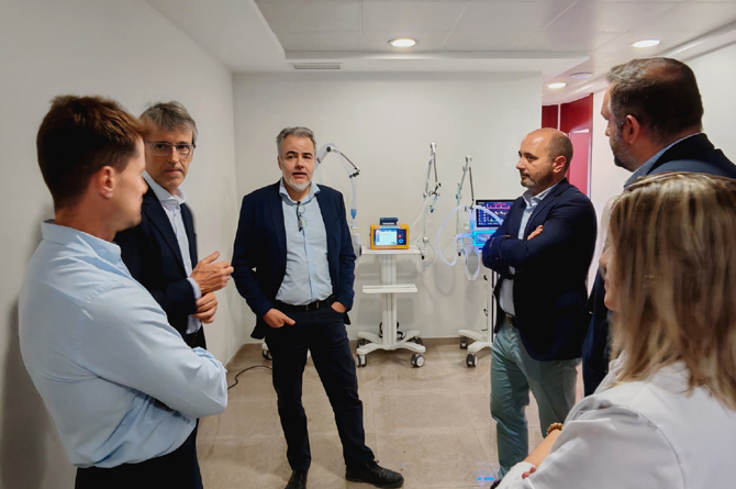 Un momento de la visita del consejero de Empresa, Luis Alberto Mar&iacute;n, a la empresa tecnol&oacute;gica Inbentus