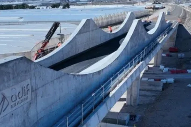 Cerca de un millón de toneladas de balastro para los 138 kilómetros del tramo de alta velocidad Lorca-Almería