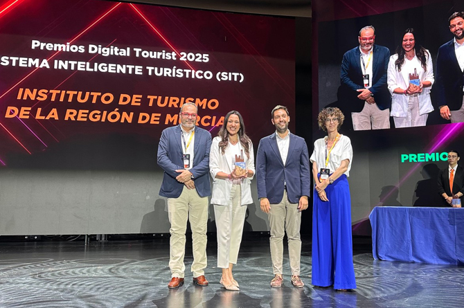 La Consejer&iacute;a y el Instituto de Turismo recibieron en 2025 el premio Digital Tourist