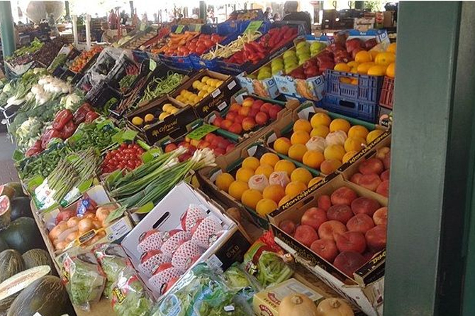 La ligera bajada del precio de los alimentos contuvo la inflaci&oacute;n en el 3,2% en Espa&ntilde;a y el 2,9% en la Regi&oacute;n