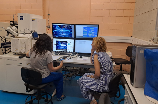 La UPCT testa nanopartículas magnéticas para eliminar nutrientes y metales pesados en aguas eutrofizadas