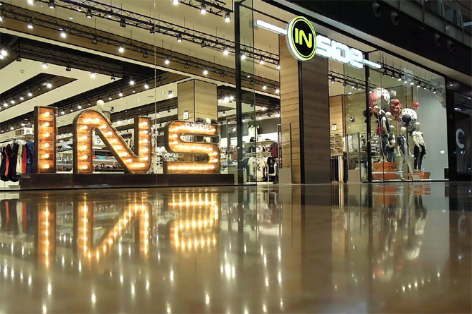 Tienda Inside, propiedad de Liwe, en el centro comercial Nueva Condomina