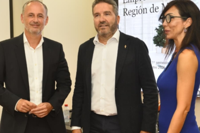 Javier Celdr&aacute;n, director regional de PwC, Miguel L&oacute;pez Abad y Miryam Fuertes