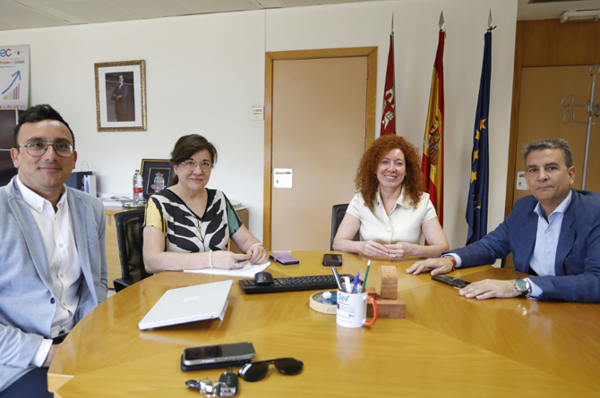 ENAE y el SEF renuevan su acuerdo para ofrecer becas de estudio para desempleados