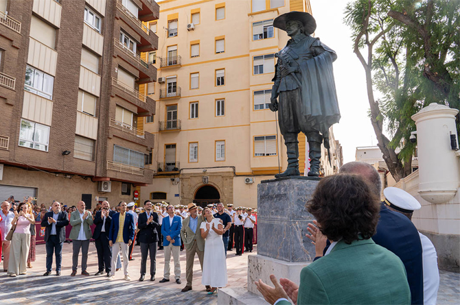 Monumento al capit&aacute;n Alatriste en Cartagena, inaugurado hoy
