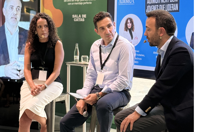 Lourdes Gim&eacute;nez, Antonio L&oacute;pez y Francisco Mi&ntilde;arro