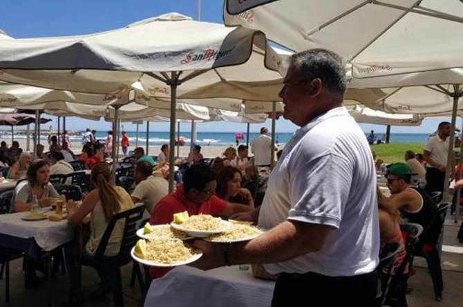 El turismo no logró tirar del empleo en julio